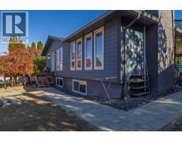 325 Whiteshield Crescent, Kamloops, BC V2E1G3 Photo 49
