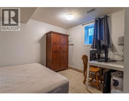 325 Whiteshield Crescent, Kamloops, BC V2E1G3 Photo 43