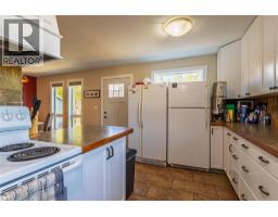 325 Whiteshield Crescent, Kamloops, BC V2E1G3 Photo 23