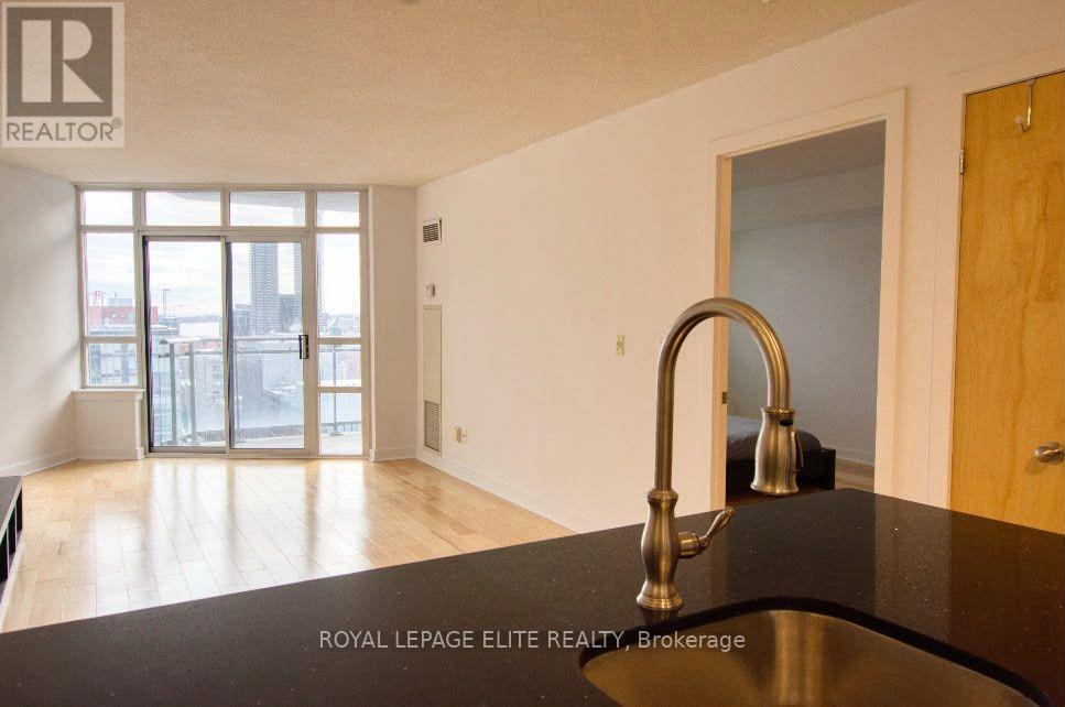 1514 - 255 RICHMOND STREET E, Toronto (Moss Park) — photo 2