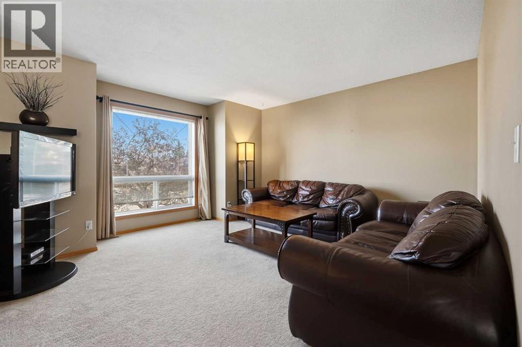 Listing photo – 90 Drummond Avenue, Red Deer