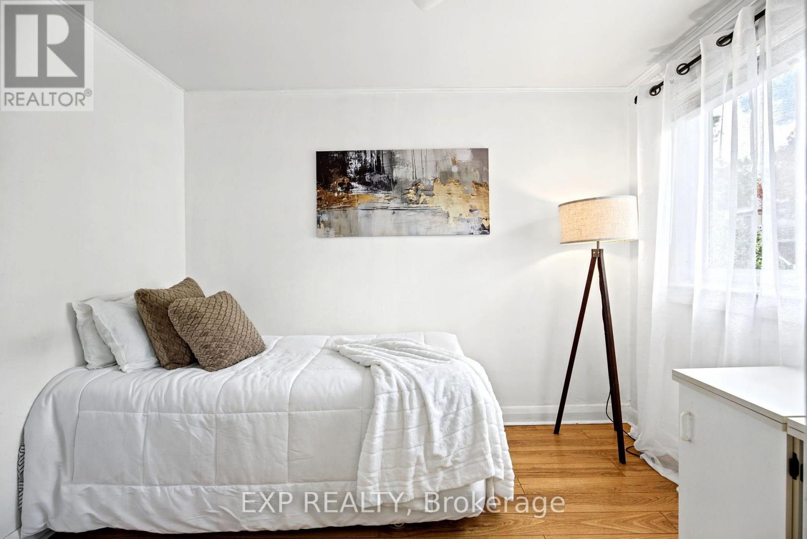 72 Newport Avenue, Toronto, ON photo 17