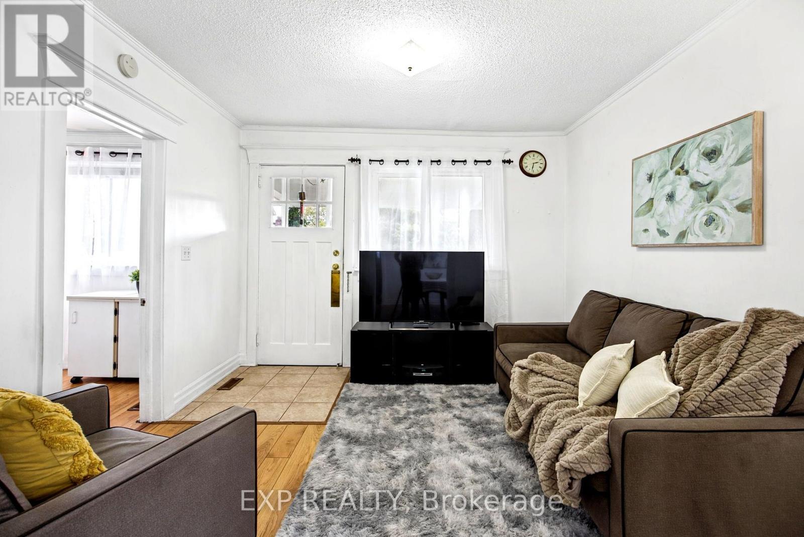 72 NEWPORT AVENUE, Toronto (Oakridge) — photo 6