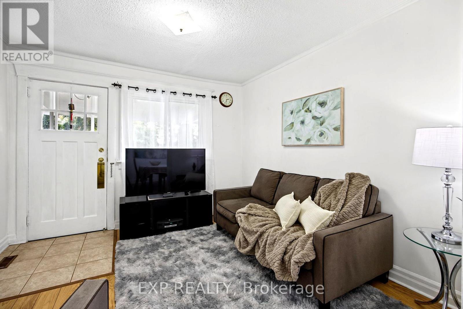 72 NEWPORT AVENUE, Toronto (Oakridge) — photo 7