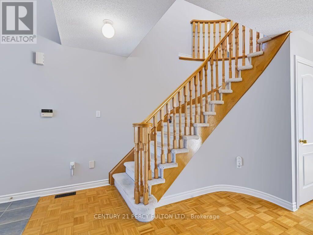 53 Elmrill Road, Markham, ON photo 15