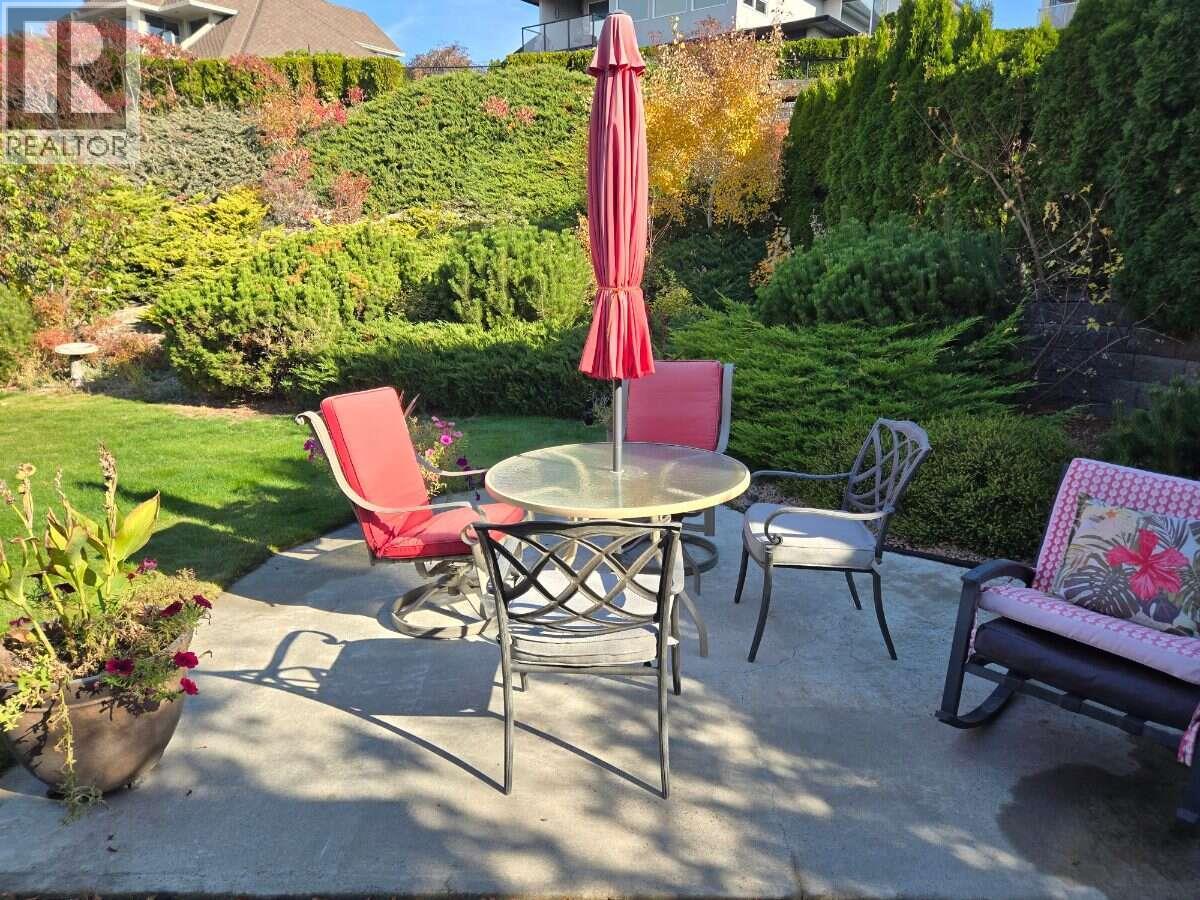  997 Skeena Drive North, Kelowna