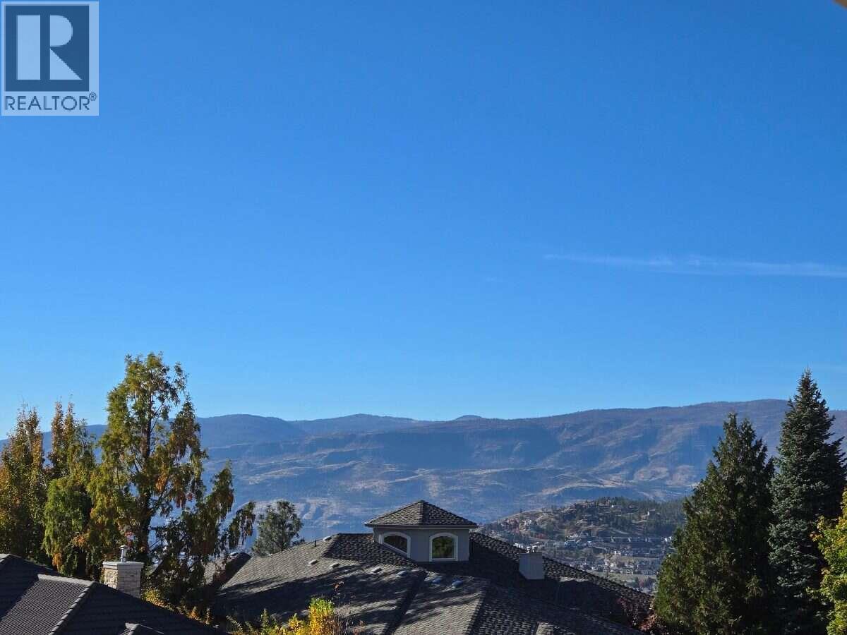  997 Skeena Drive North, Kelowna
