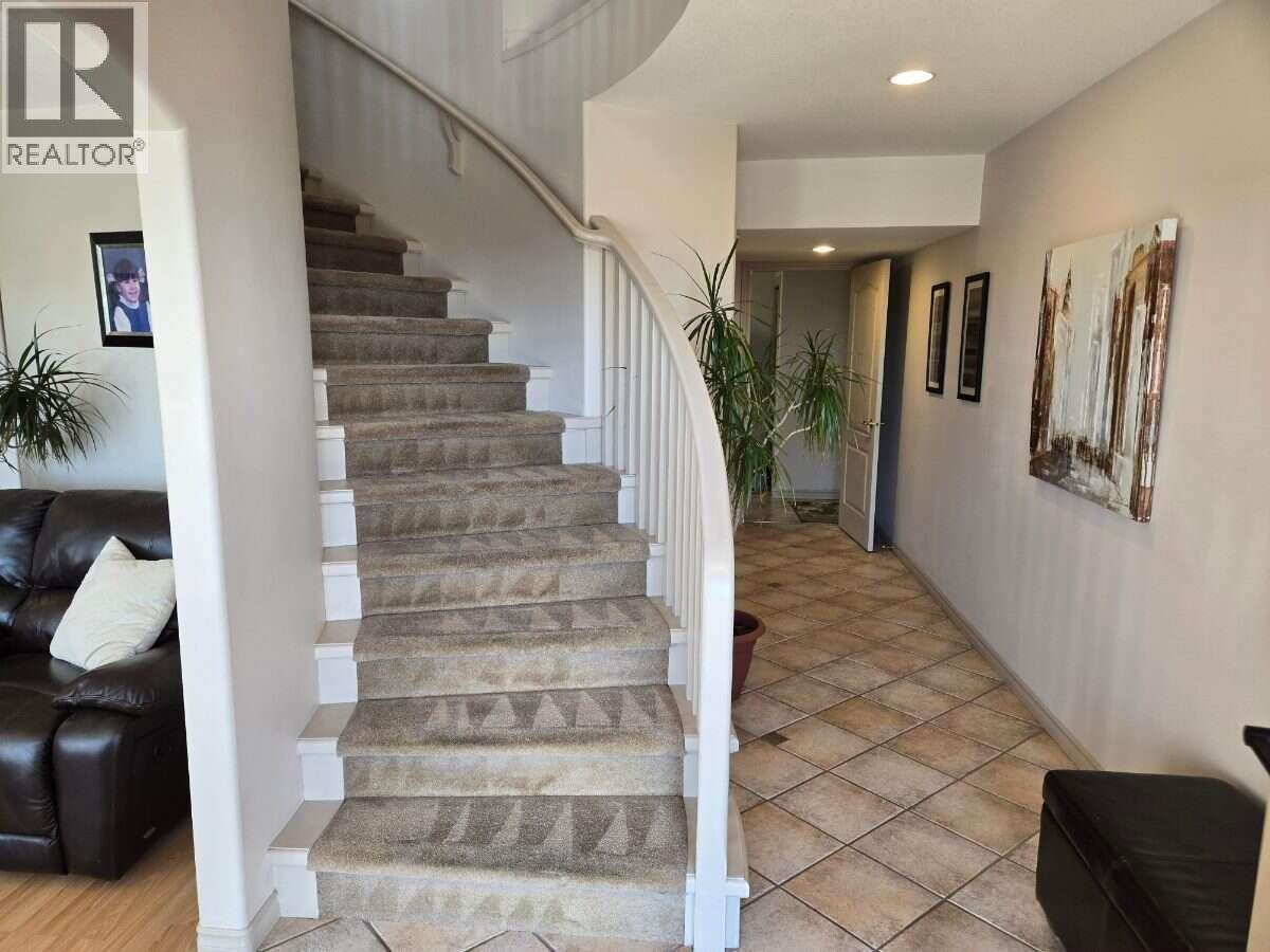  997 Skeena Drive North, Kelowna