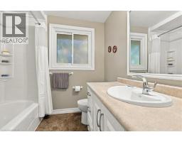 80 Churchill Drive, Cambridge, ON N1S3V2 Photo 18