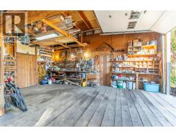 8732 3a Highway, Sirdar, BC V0B2N1 Photo 39