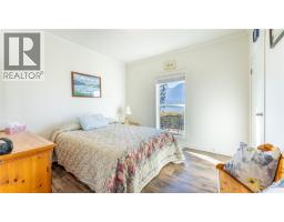 8732 3a Highway, Sirdar, BC V0B2N1 Photo 35