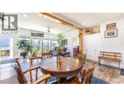 8732 3a Highway, Sirdar, BC V0B2N1 Photo 11