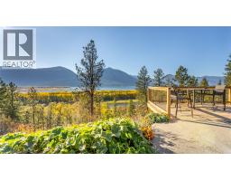 8732 3a Highway, Sirdar, BC V0B2N1 Photo 31