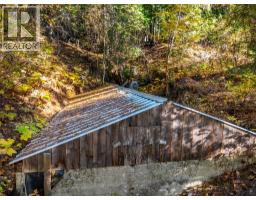 8732 3a Highway, Sirdar, BC V0B2N1 Photo 60