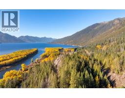 8732 3a Highway, Sirdar, BC V0B2N1 Photo 67