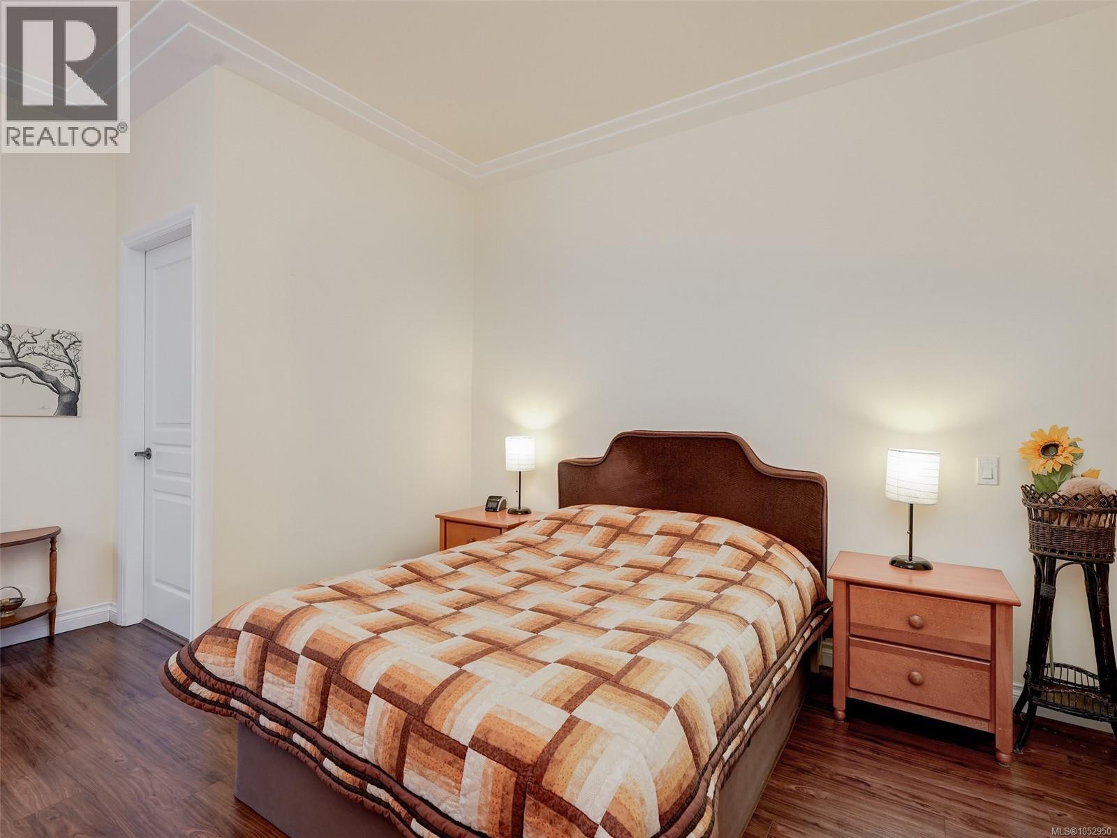 12 934 Boulderwood Rise, Saanich