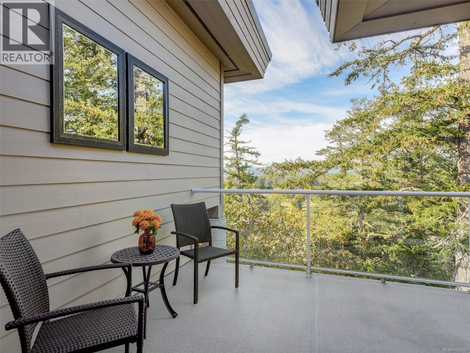 #12 934 Boulderwood Rise - 18