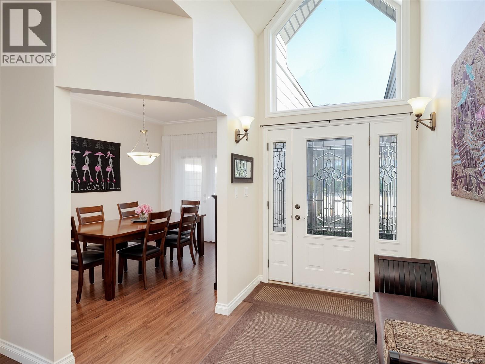 12 934 Boulderwood Rise, Saanich