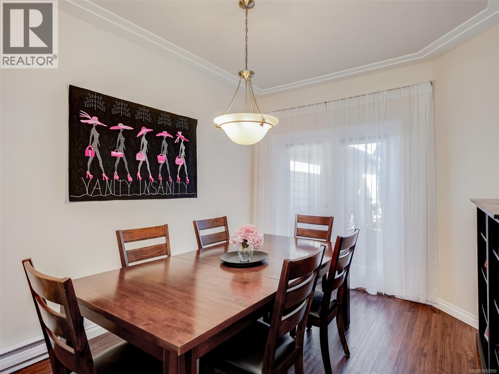 12 934 Boulderwood Rise, Saanich