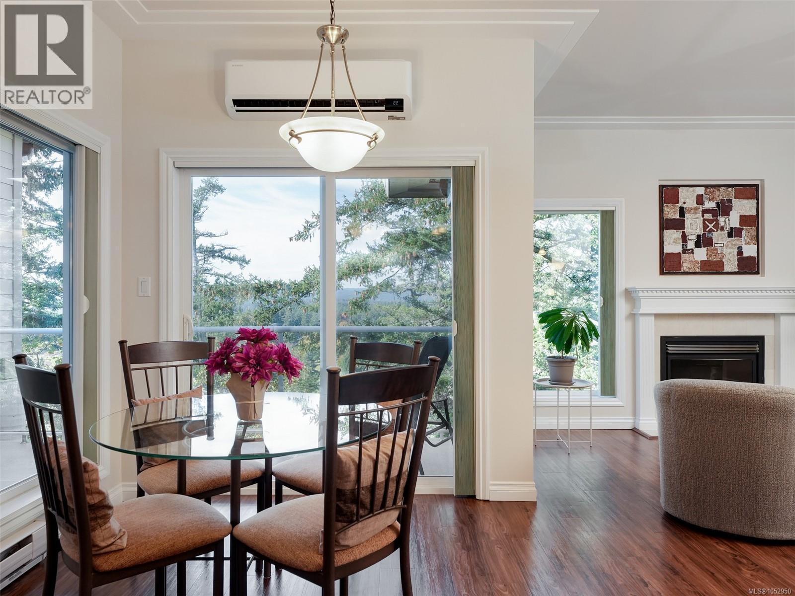 12 934 Boulderwood Rise, Saanich