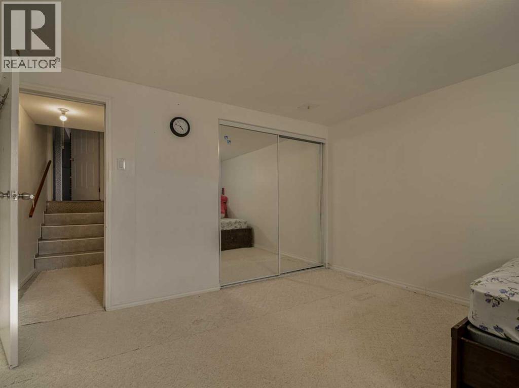 1216 Lakewood Road S, Lethbridge — photo 25