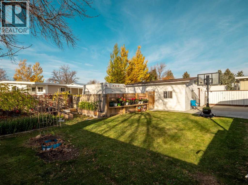 1216 Lakewood Road S, Lethbridge — photo 35