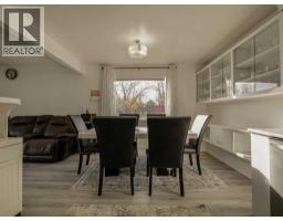 Family room - 1216 Lakewood Road S, Lethbridge, AB T1K3E1 Photo 9