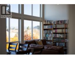 Dining room - 850 Saucier Avenue Unit# 414, Kelowna, BC V1Y6A3 Photo 9