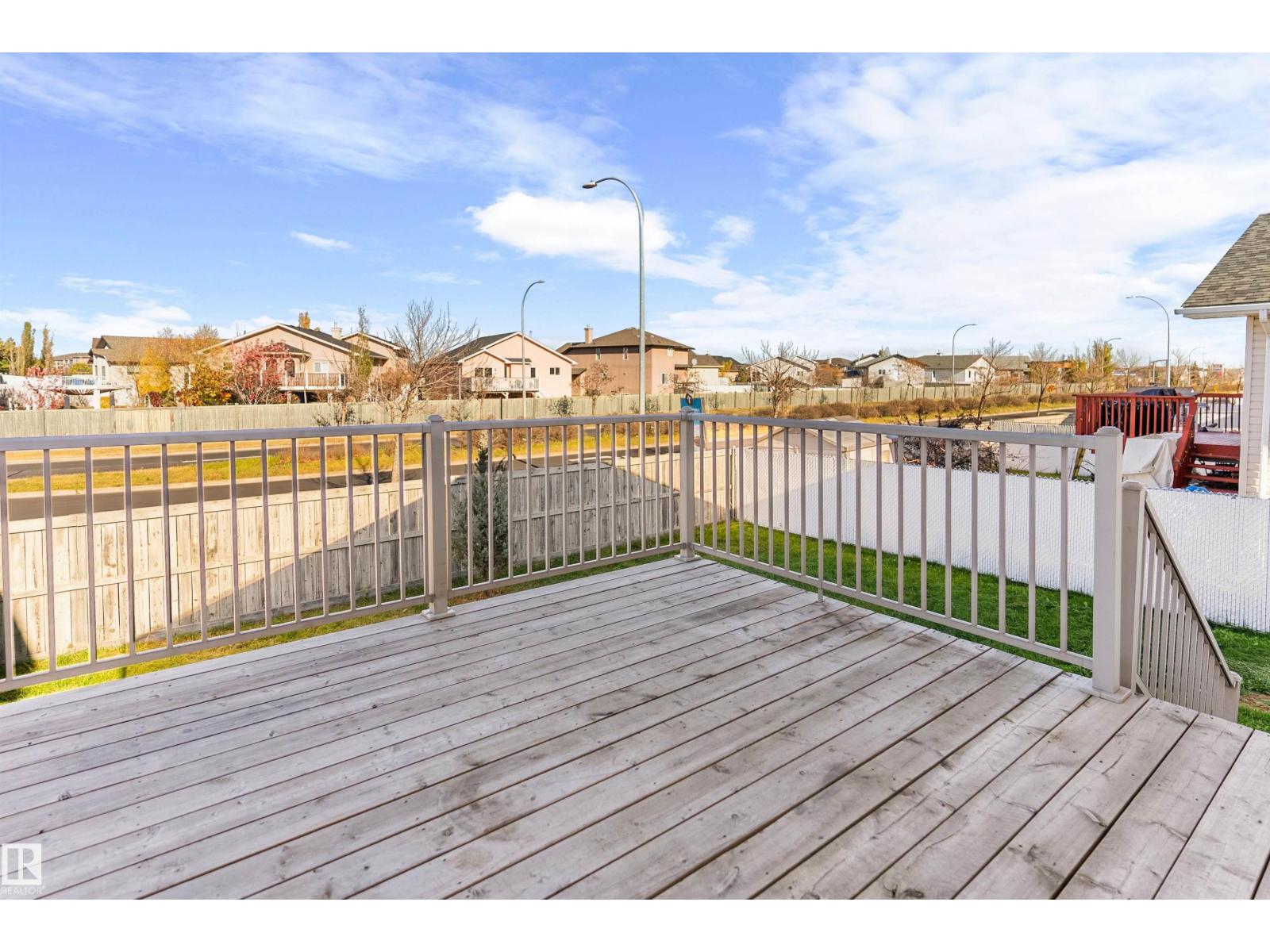 8010 166A AV NW, Edmonton — photo 15