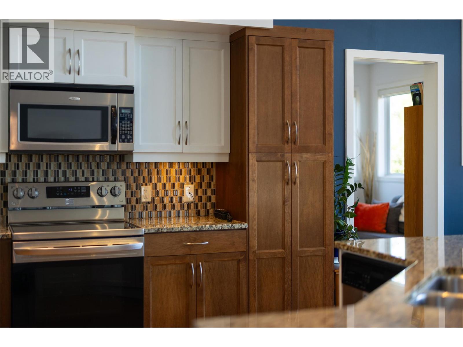 414 850 Saucier Avenue, Kelowna