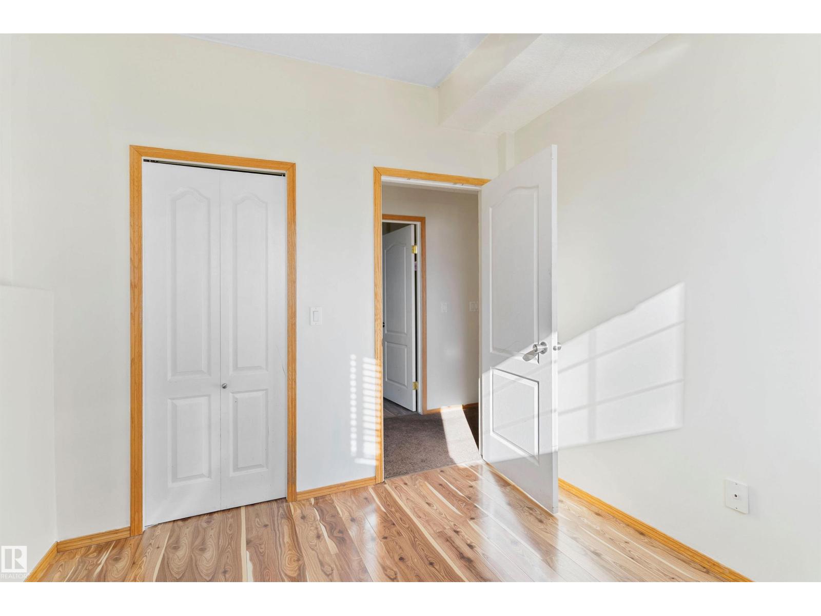 8010 166A AV NW, Edmonton — photo 36