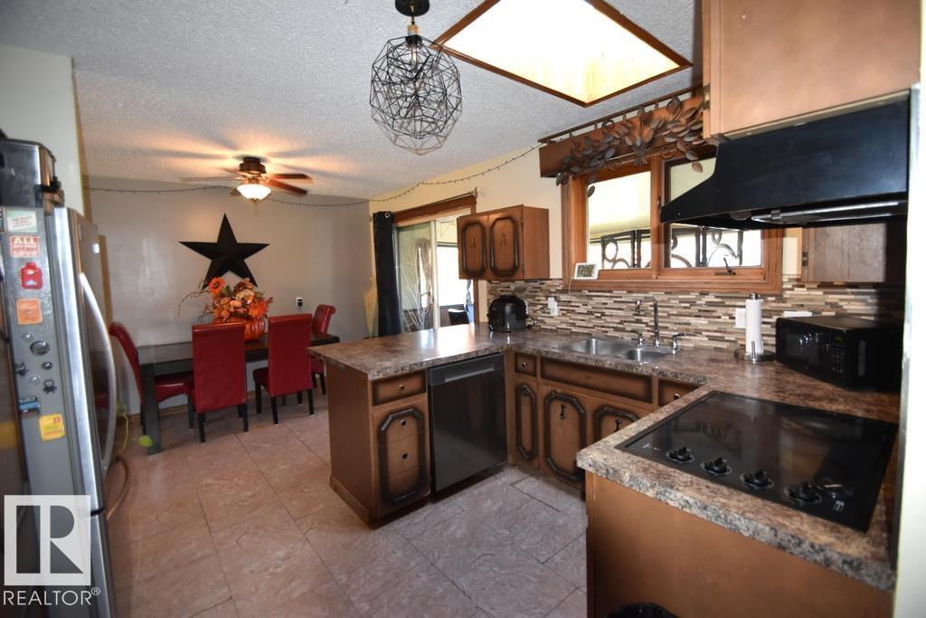 5302 Willow DR S, Boyle — photo 2
