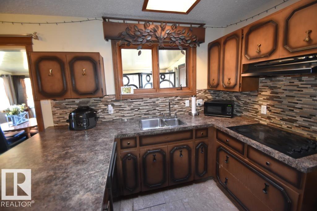 5302 Willow DR S, Boyle — photo 3