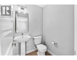 Bedroom - 10 Travis Close, Red Deer, AB T4P0W5 Photo 10