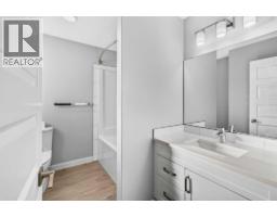10 Travis Close, Red Deer, AB T4P0W5 Photo 17