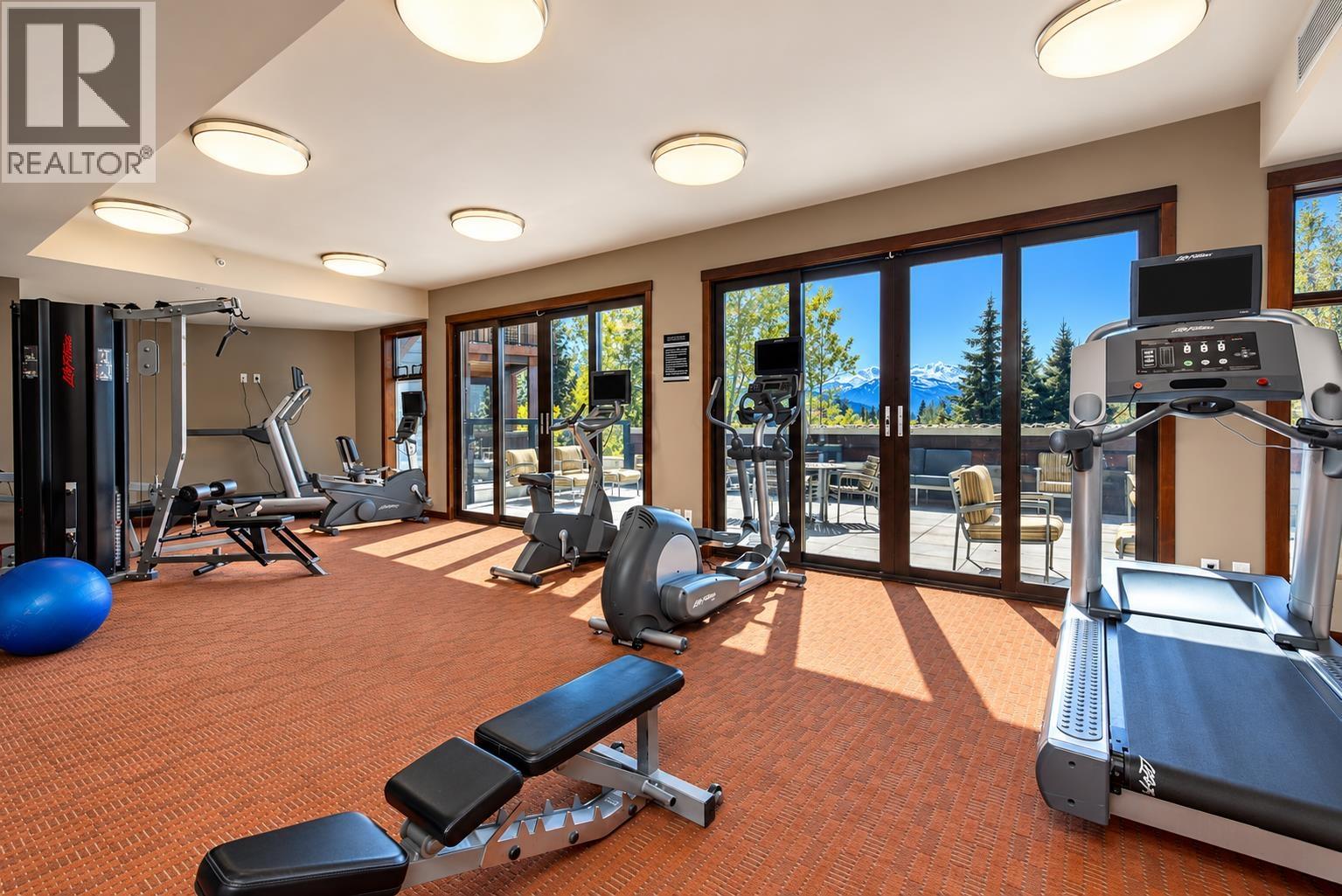 404A 2020 LONDON LANE, Whistler - Image 1