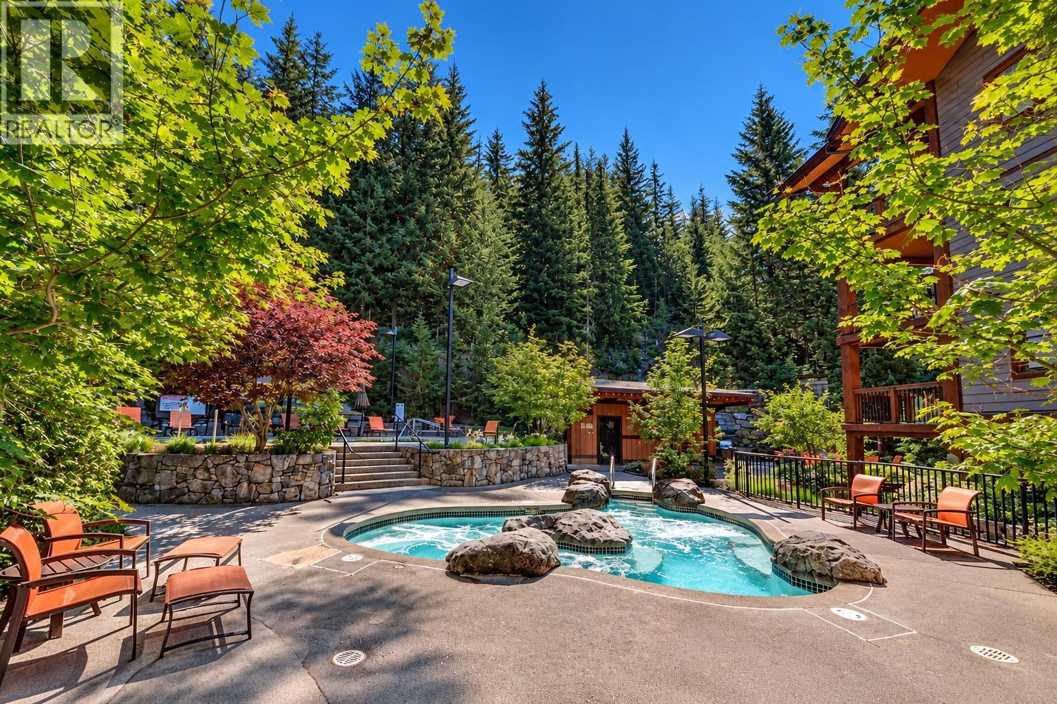 404A 2020 LONDON LANE, Whistler - Image 1