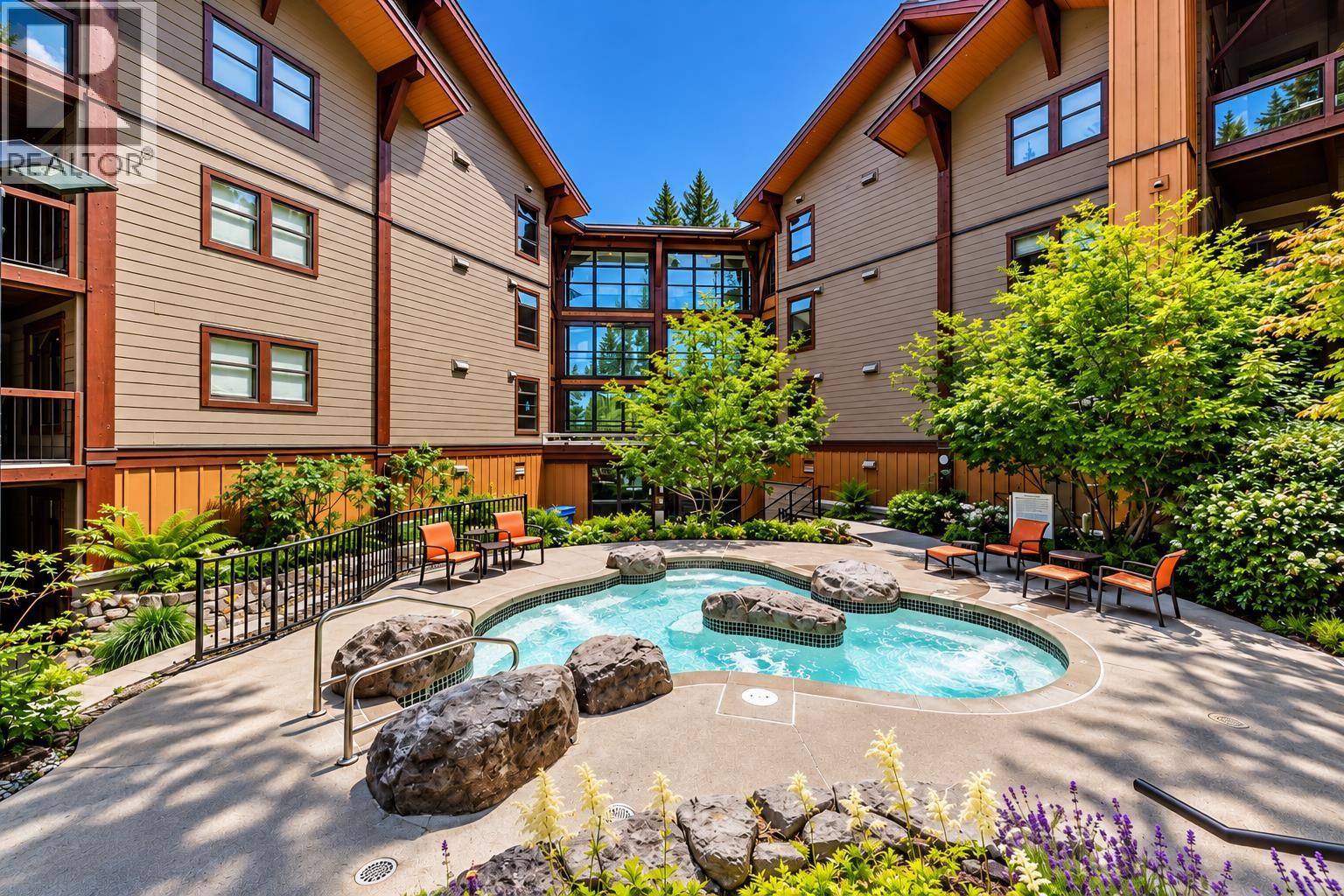 404A 2020 LONDON LANE, Whistler - Image 1