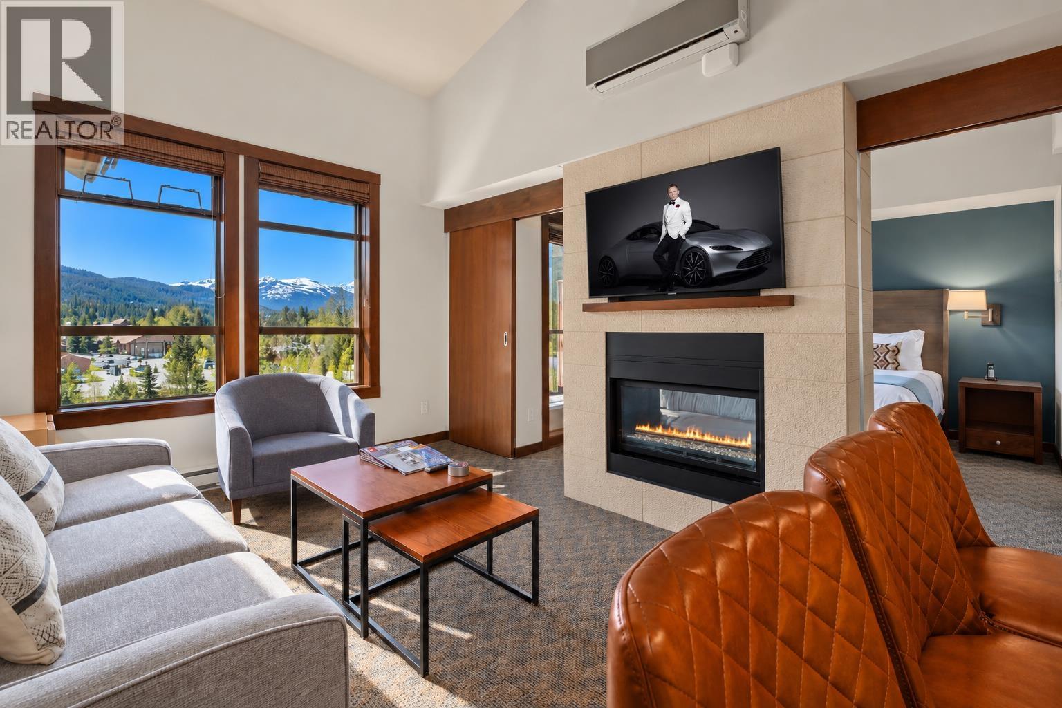 404A 2020 LONDON LANE, Whistler - Image 1