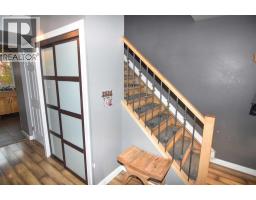 100 Coach Manor Rise Sw, Calgary, AB T3H1E2 Photo 11