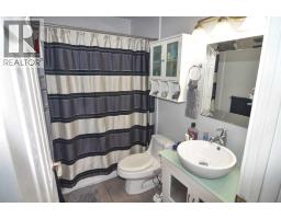 100 Coach Manor Rise Sw, Calgary, AB T3H1E2 Photo 17