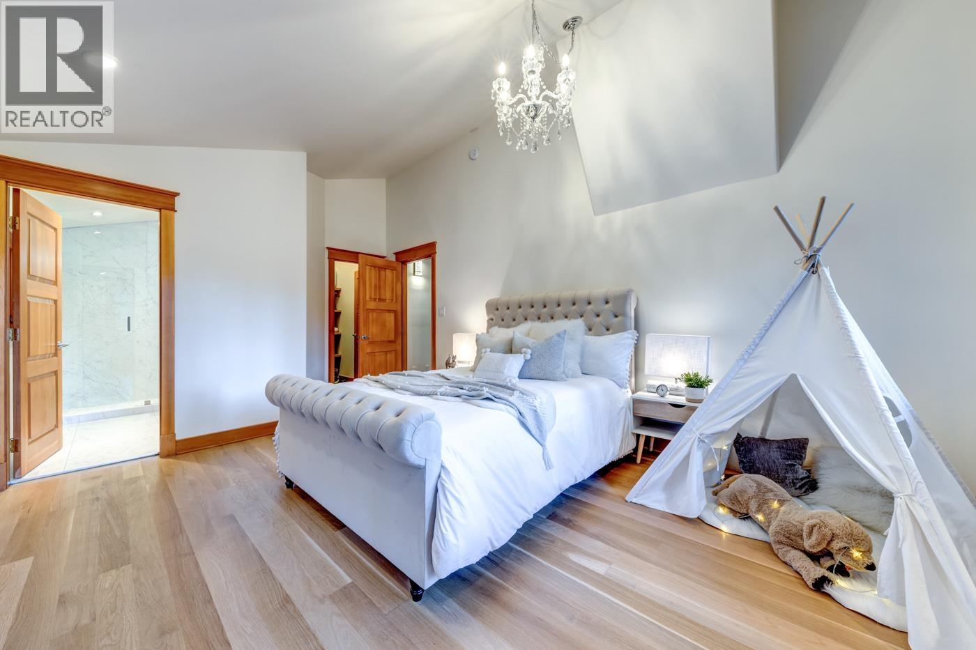 8348 MOUNTAIN VIEW DRIVE, Whistler - Image 1