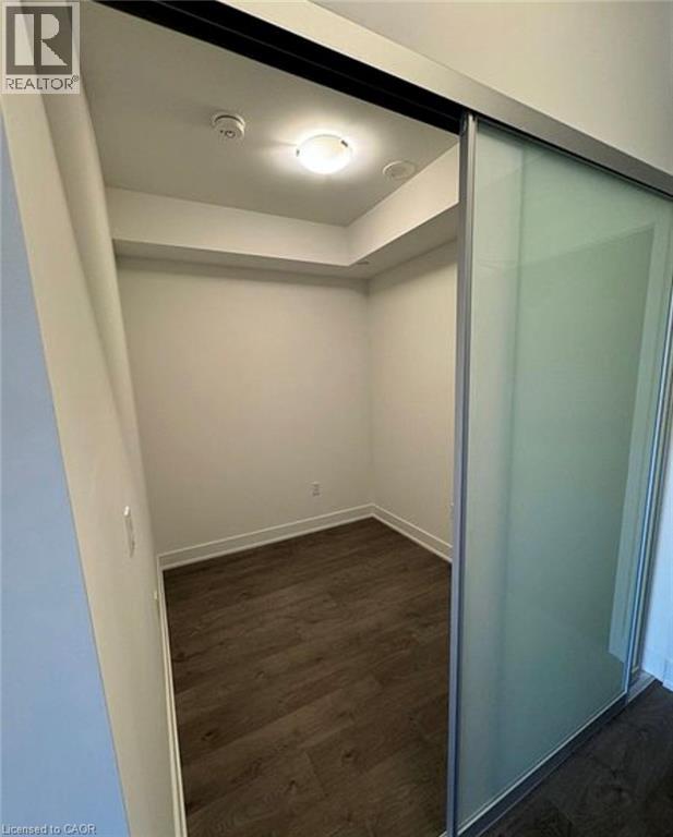 2343 KHALSA Gate Unit# 104, Oakville — photo 7