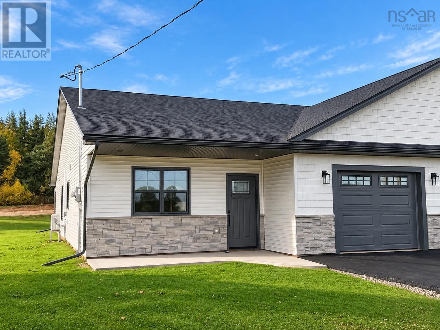 83 Summer Hill Place photo 2