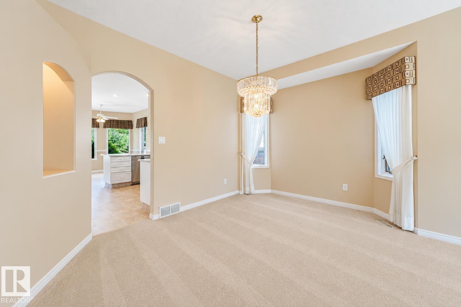 Property photograph 6 for MLS E4507321