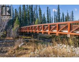 424, 20 Discovery Ridge Close Sw, Calgary, AB T3H5X4 Photo 8