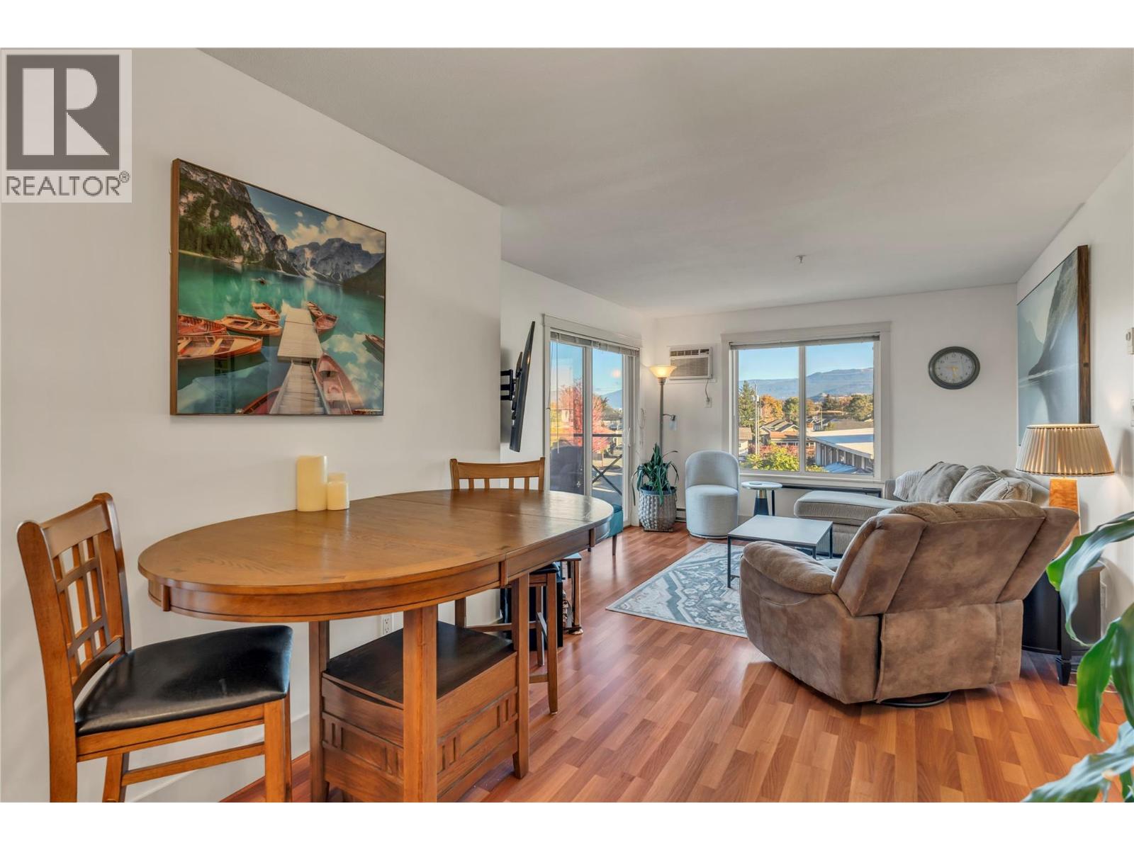 #312 256 Hastings Avenue - 11