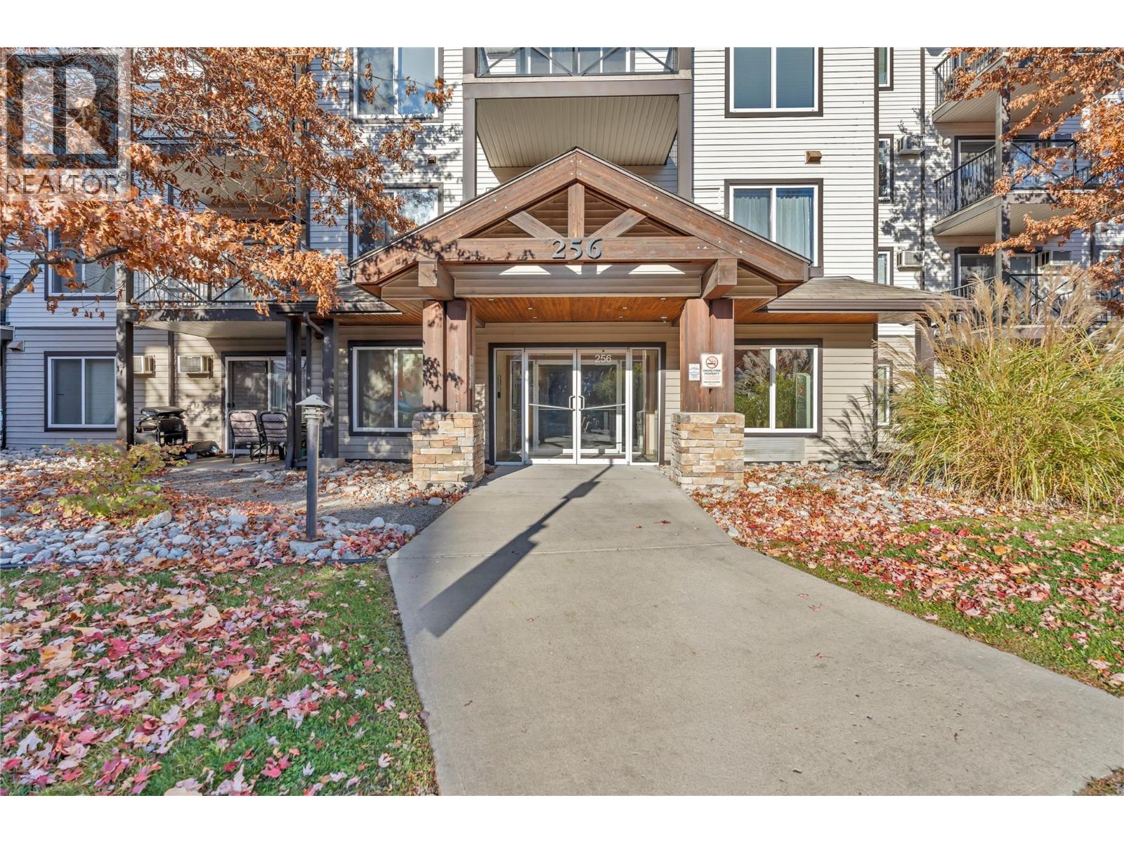 #312 256 Hastings Avenue - 33