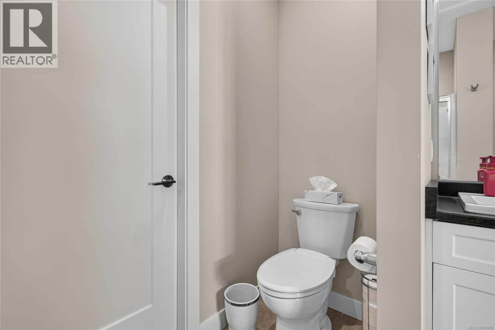 18 2000 Treelane Rd, Campbell River - Image 1