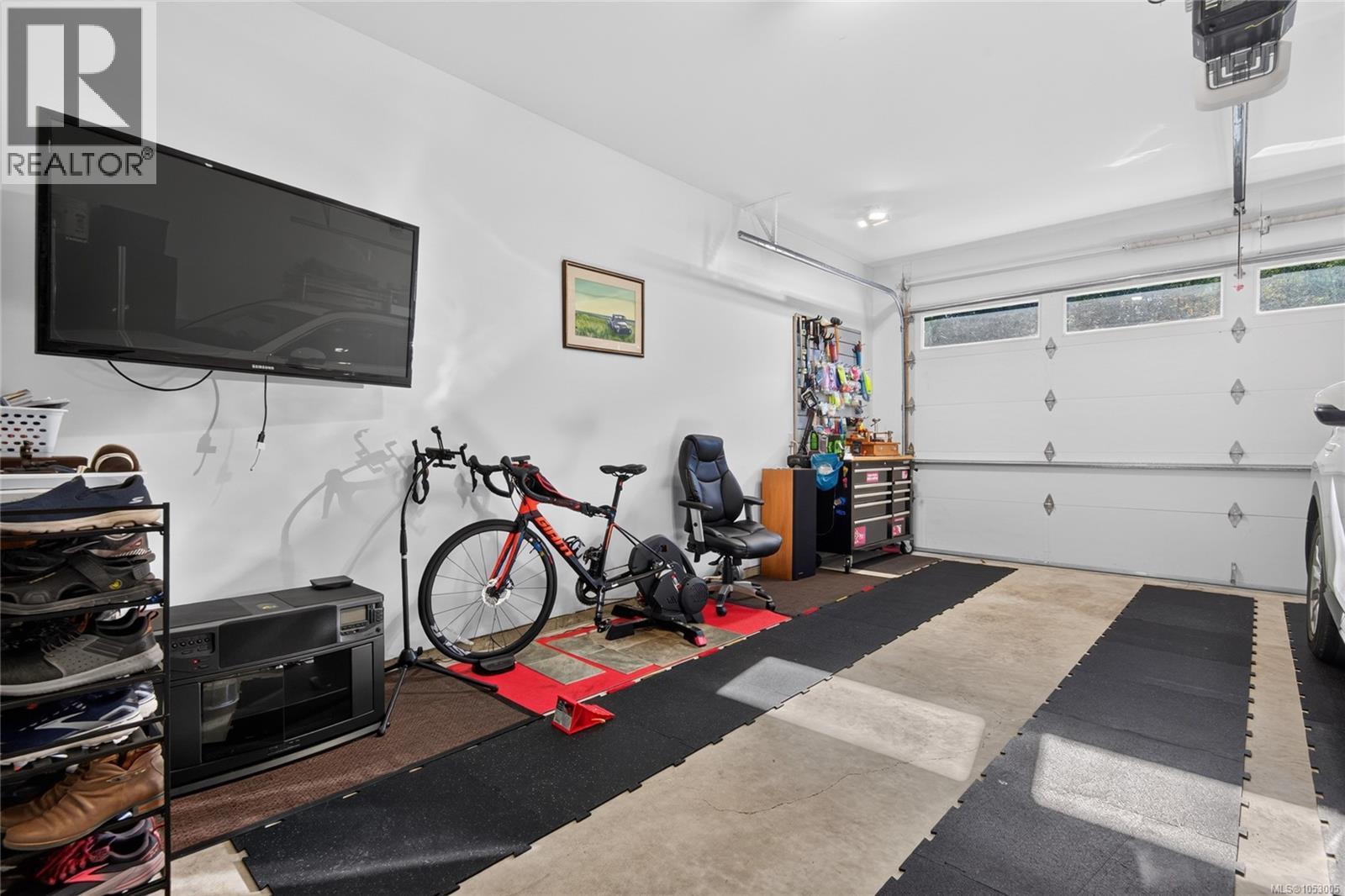 18 2000 Treelane Rd, Campbell River - Image 1
